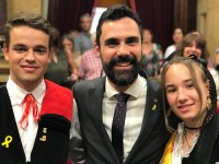 Paula Escuer i Arnau Ribot, a la recepció del president del Parlament, Roger Torrent, al món del pubillatge