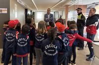 Visita dels alumnes de 2n de primària del Dr. Serés per conèixer l’Ajuntament i el seu funcionament